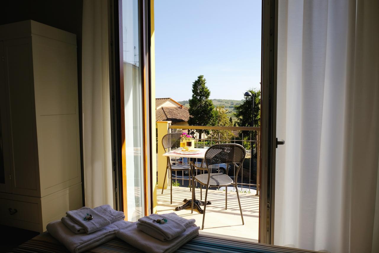 La Cornice